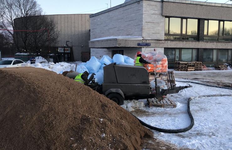 Стяжка пола из полистеролбетона и полусухая стяжка в Московском двореце пионеров на Воробьевых горах