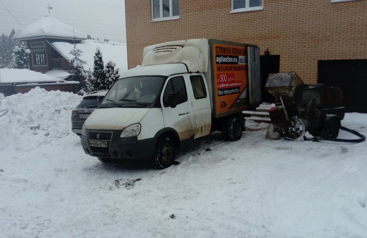 Полусухая стяжка пола в доме в Московской области