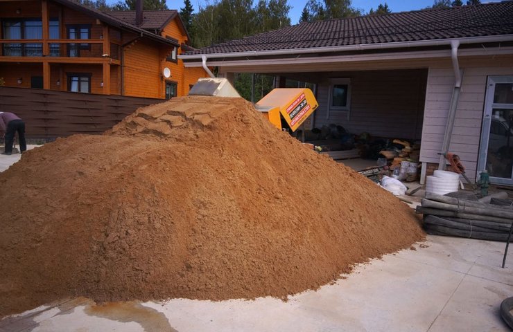 Полусухая стяжка пола в доме из клеенного бруса в Московской области